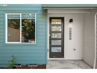 14894 Ne Couch St 16, Portland, OR 97230