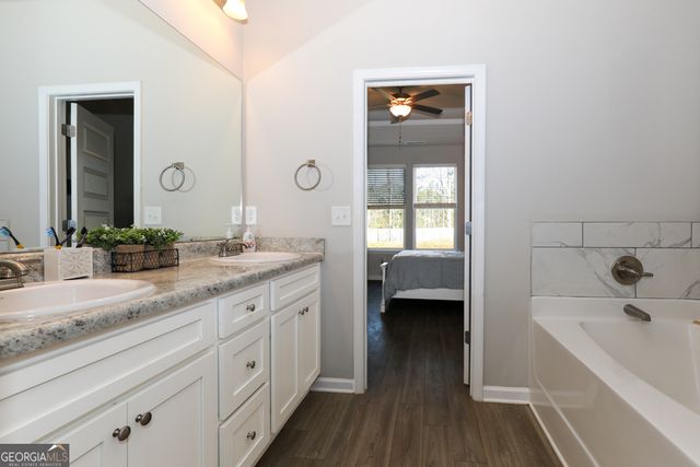 165 Woodpecker Pte, Danielsville, GA 30633