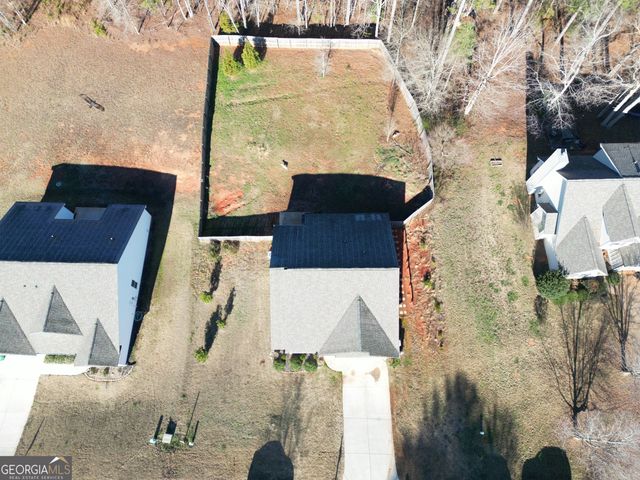 165 Woodpecker Pte, Danielsville, GA 30633