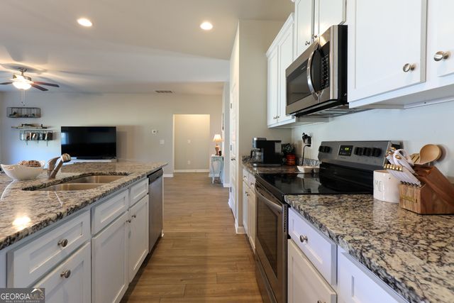 165 Woodpecker Pte, Danielsville, GA 30633