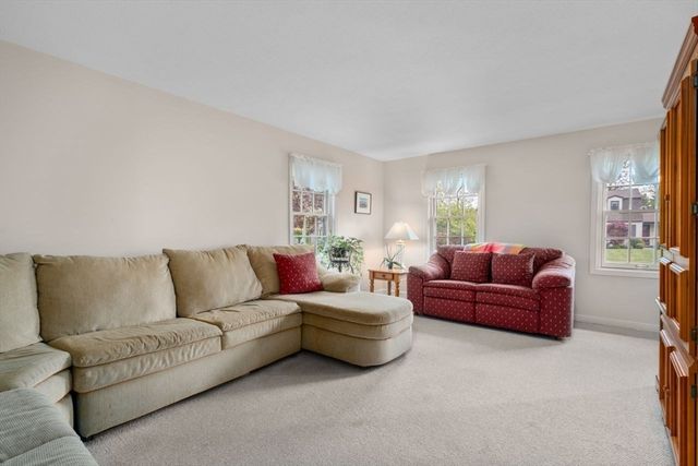119 Pineridge Drive, Westfield, MA 01085
