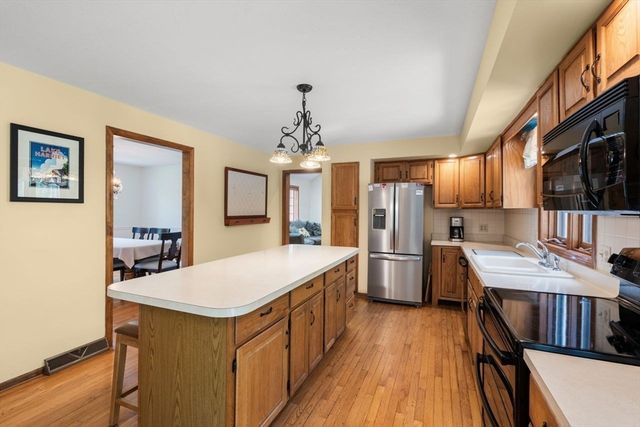 119 Pineridge Drive, Westfield, MA 01085