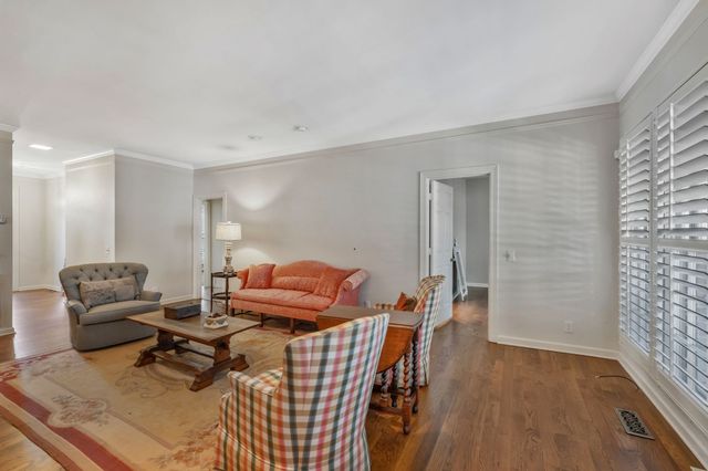 105 Longwood Pl, Nashville, TN 37215