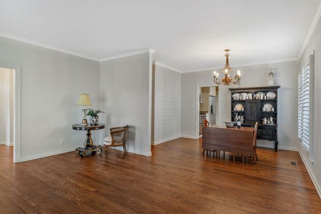 105 Longwood Pl, Nashville, TN 37215