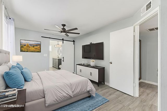 8051 W MARIPOSA Drive, Phoenix, AZ 85033