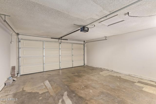 8051 W MARIPOSA Drive, Phoenix, AZ 85033