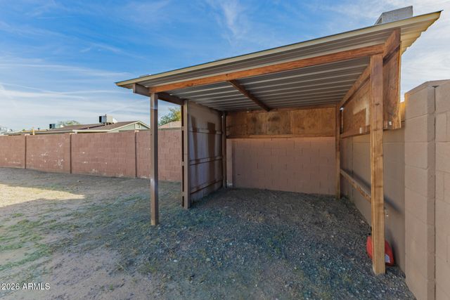 8051 W MARIPOSA Drive, Phoenix, AZ 85033