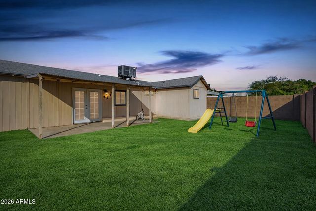 8051 W MARIPOSA Drive, Phoenix, AZ 85033