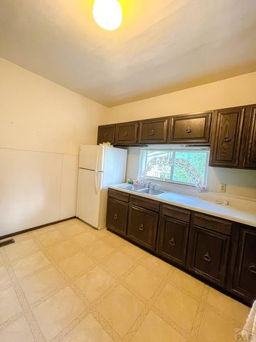 208 Lewis Ave, La Junta, CO 81050