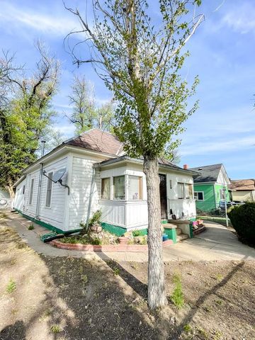 208 Lewis Ave, La Junta, CO 81050