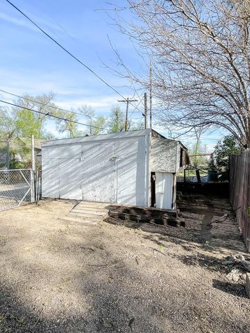 208 Lewis Ave, La Junta, CO 81050