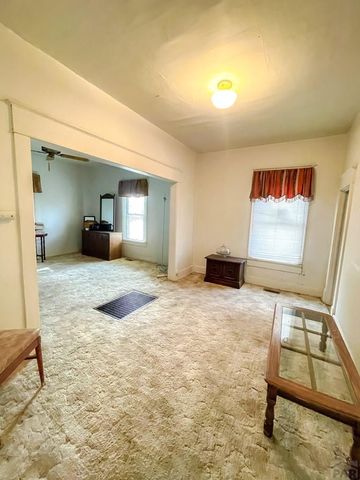 208 Lewis Ave, La Junta, CO 81050