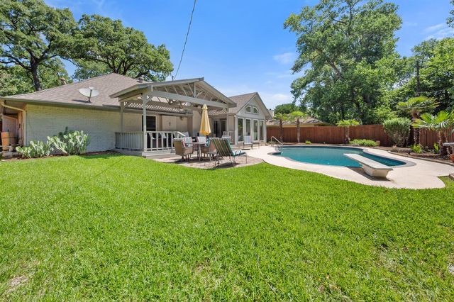 3404 Commander Court, Arlington, TX 76017