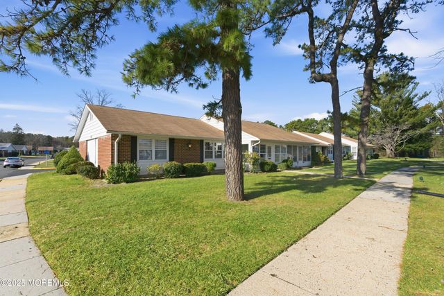 1015 Aberdeen Drive A, Lakewood, NJ 08701