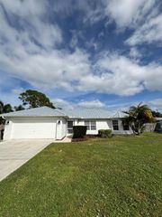 2109 SE Trillo Street, Port St Lucie, FL 34952