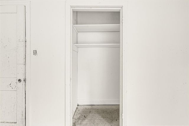 1202 N Roberson Street, Conroe, TX 77301