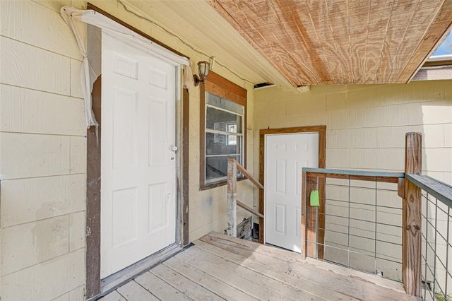 1202 N Roberson Street, Conroe, TX 77301