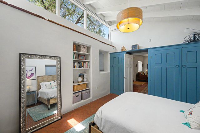 204 Alto Lane, Santa Fe, NM 87501