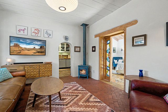 204 Alto Lane, Santa Fe, NM 87501
