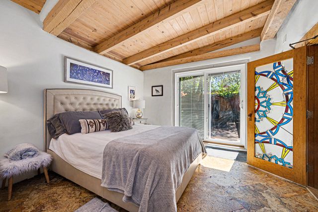 204 Alto Lane, Santa Fe, NM 87501
