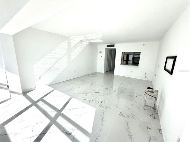 4550 COVE CIRCLE 905, St Petersburg, FL 33708