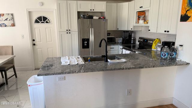 215 Woodland Avenue, Daytona Beach, FL 32118