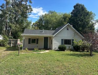 636 South Warren Avenue, Springfield, MO 65802