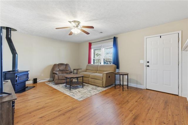 127 Springbrook Drive, Auburn, GA 30011