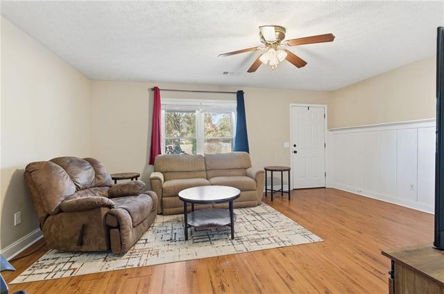 127 Springbrook Drive, Auburn, GA 30011