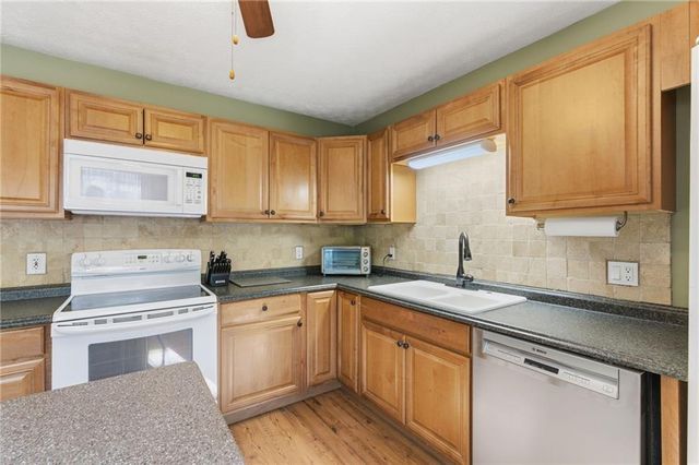 127 Springbrook Drive, Auburn, GA 30011