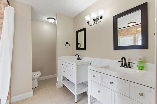 127 Springbrook Drive, Auburn, GA 30011