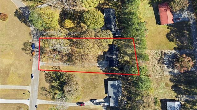 127 Springbrook Drive, Auburn, GA 30011