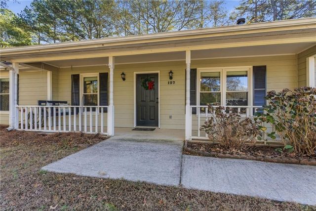 127 Springbrook Drive, Auburn, GA 30011