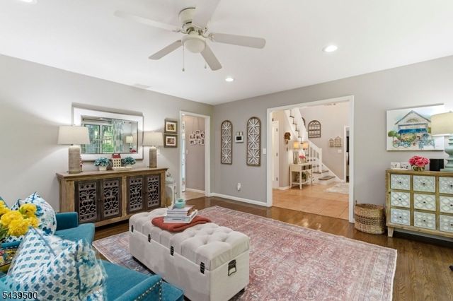 25 Timber Ln, Randolph Twp., NJ 07869