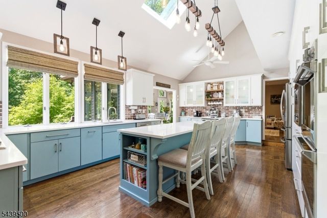25 Timber Ln, Randolph Twp., NJ 07869