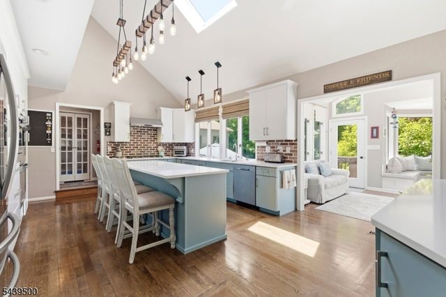 25 Timber Ln, Randolph Twp., NJ 07869