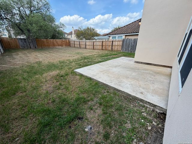 1323 Pinnacle Fls, San Antonio, TX 78260