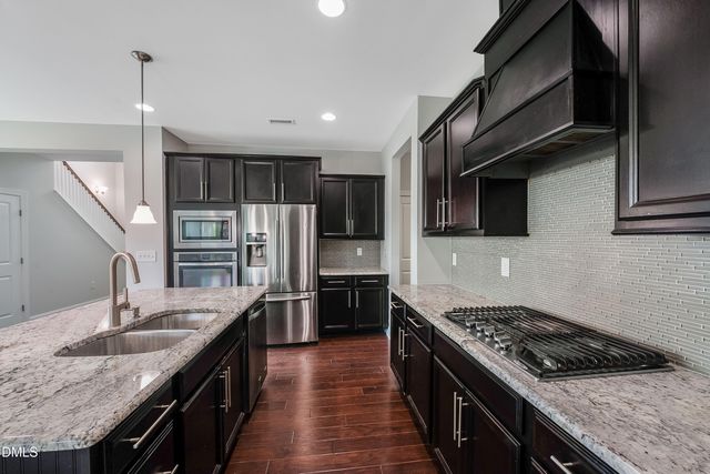 200 Begen Street, Morrisville, NC 27560