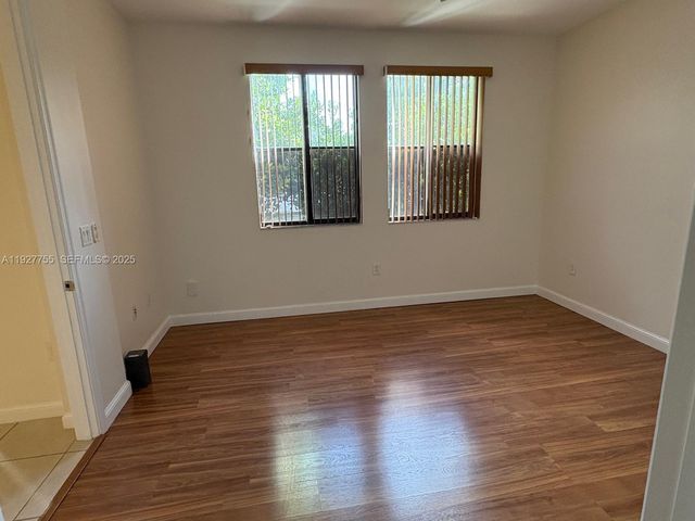 2900 NW 125th Ave 3-210, Sunrise, FL 33323