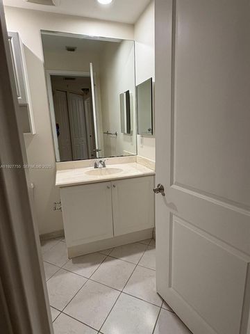 2900 NW 125th Ave 3-210, Sunrise, FL 33323