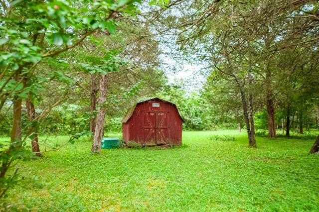 2756 Glasscock Rd, Lewisburg, TN 37091