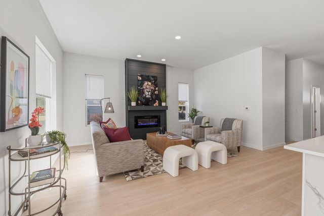 4013 W Parkland AVENUE, Brown Deer, WI 53209