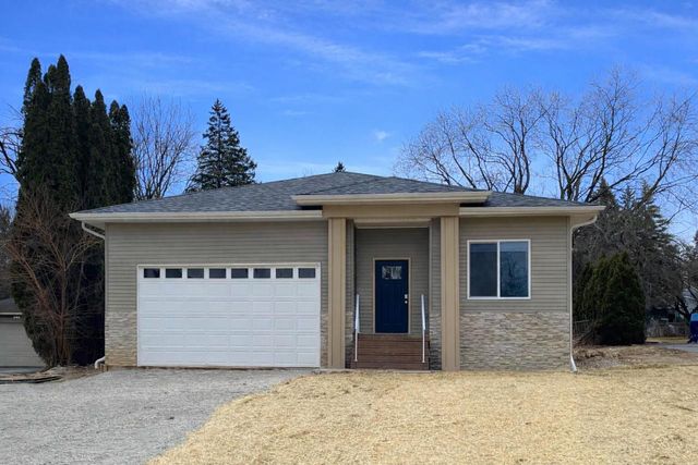 4013 W Parkland AVENUE, Brown Deer, WI 53209