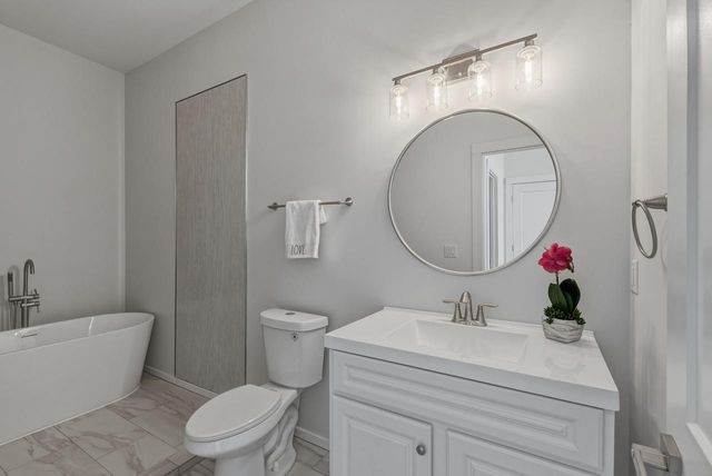 4013 W Parkland AVENUE, Brown Deer, WI 53209