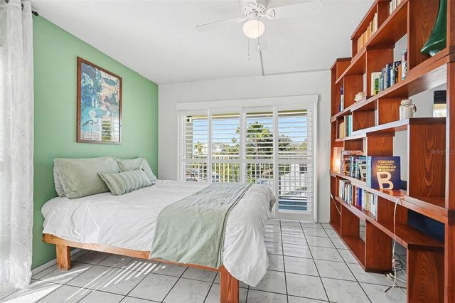 1700 PASS A GRILLE WAY 9, St Pete Beach, FL 33706