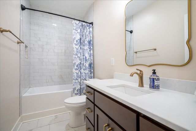 114 Hurst Dr, Leoma, TN 38468