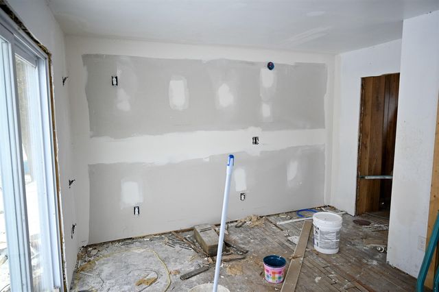 8492 Gibson Avenue, Lake, MI 48632