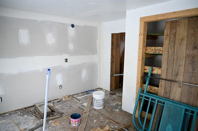 8492 Gibson Avenue, Lake, MI 48632