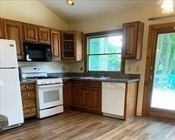 87 Crafts 2, Newton, MA 02458