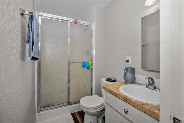 1225 E 29th Ave, Spokane, WA 99203